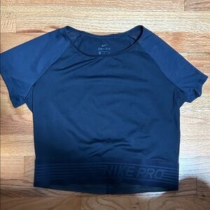 Nike Pro Women's Navy Crop Top